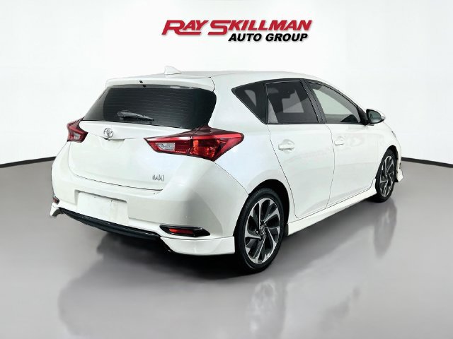 Used 2018 Toyota Corolla iM w/ Carpet Mat Package (TMS) FWD image 7