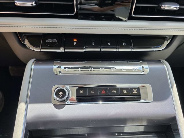 New 2026 Lincoln Aviator 2WD image 11