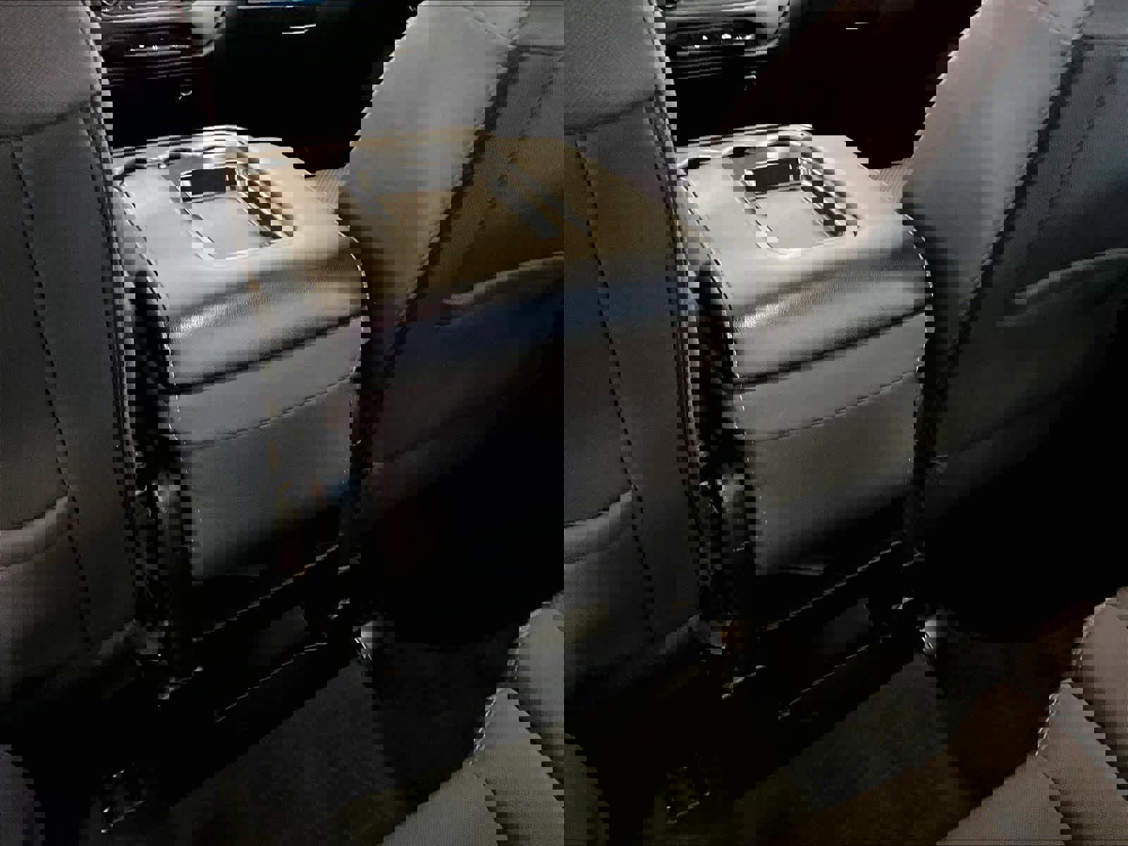 Used 2018 Chevrolet Silverado 1500 LT image 28