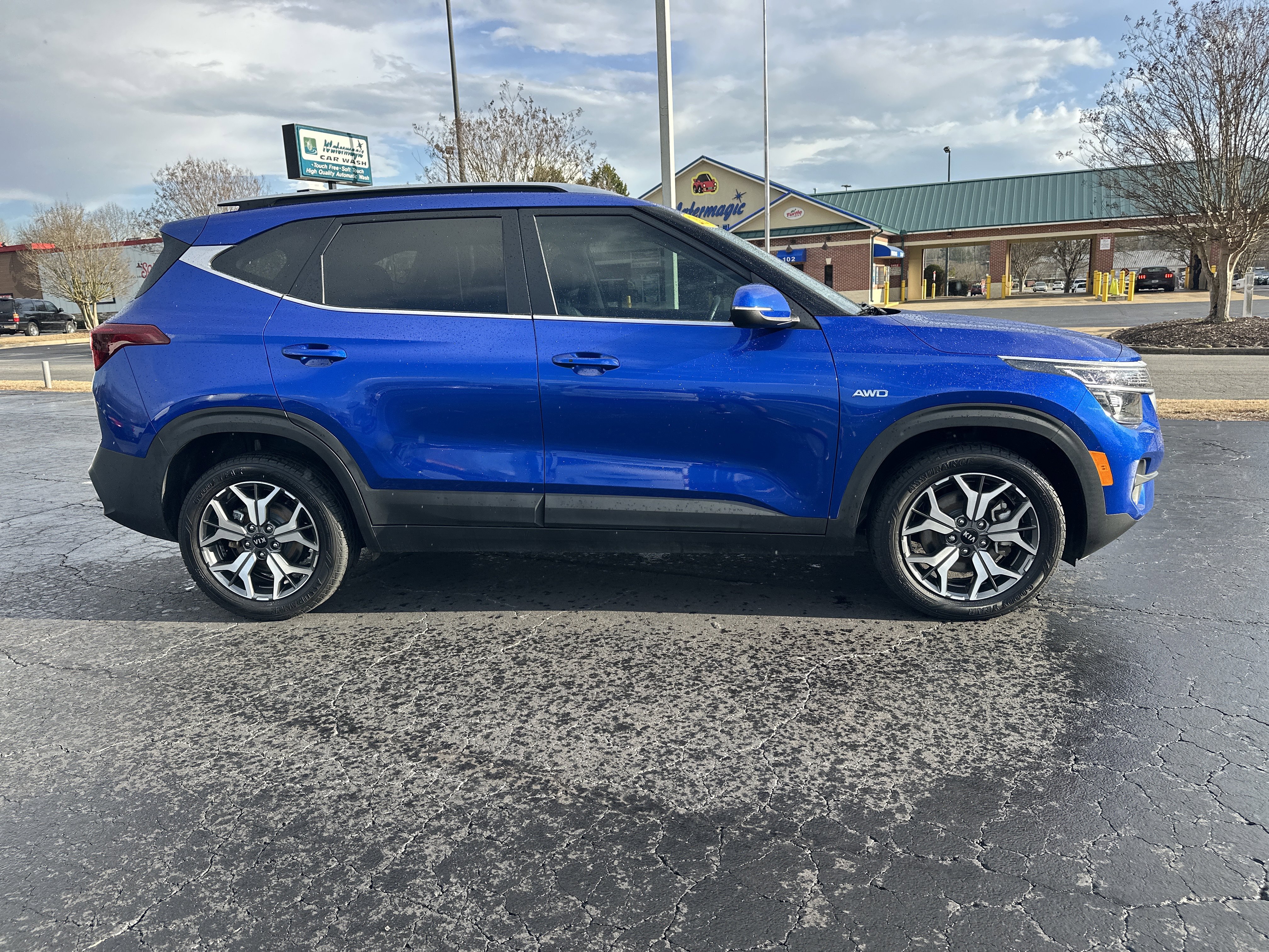 Used 2021 Kia Seltos EX AWD/4WD image 9