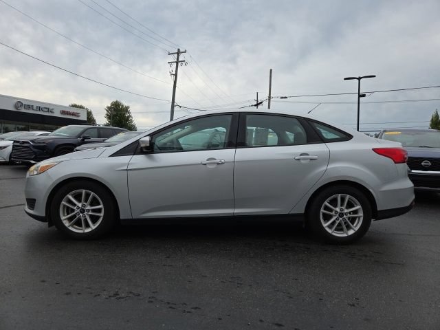 Used 2016 Ford Focus SE FWD image 4