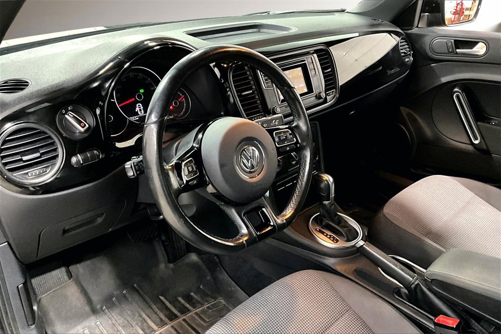 Used 2019 Volkswagen Beetle 2.0T S image 16