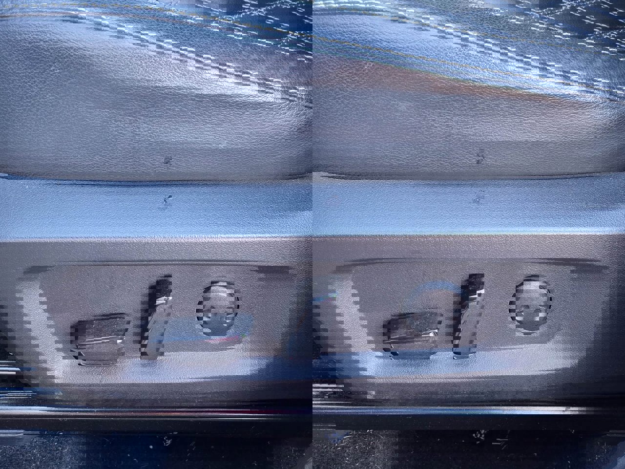 Used 2023 Mitsubishi Outlander SEL Black Edition image 11