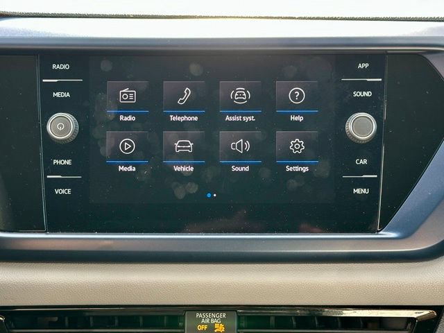 Certified 2022 Volkswagen Taos SE FWD image 25