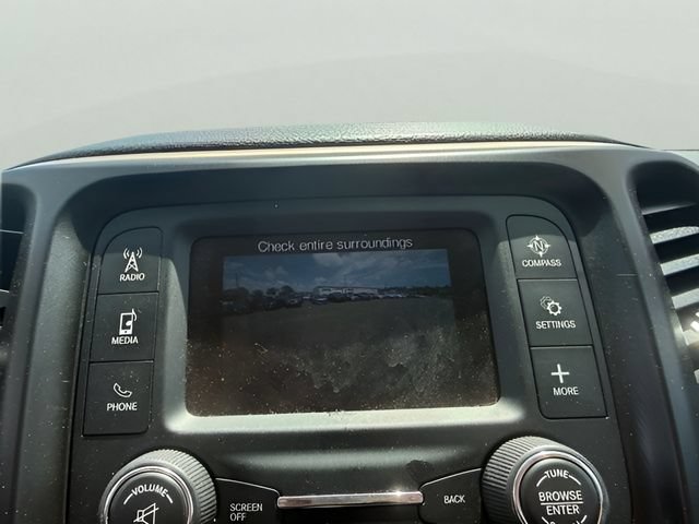 Used 2018 Jeep Cherokee Latitude FWD image 11