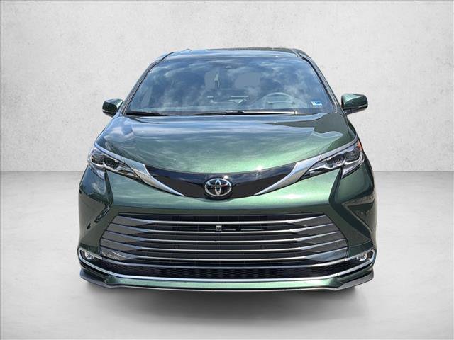 New 2026 Toyota Sienna Platinum AWD/4WD image 2
