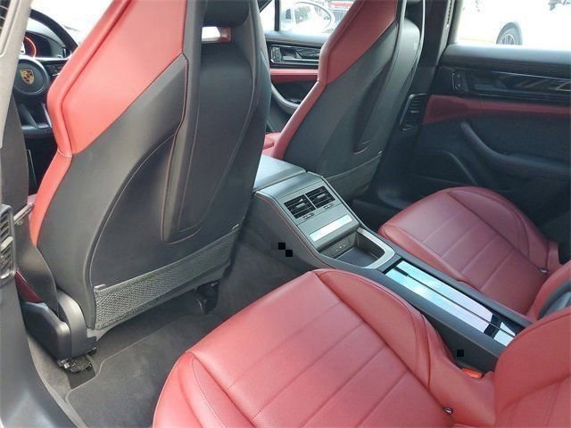 Certified 2024 Porsche Panamera image 35