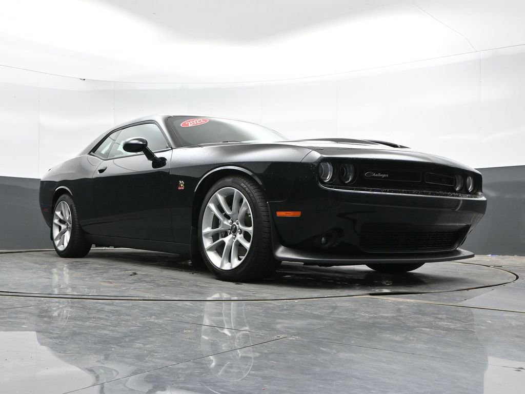 Used 2022 Dodge Challenger R/T Scat Pack RWD image 45