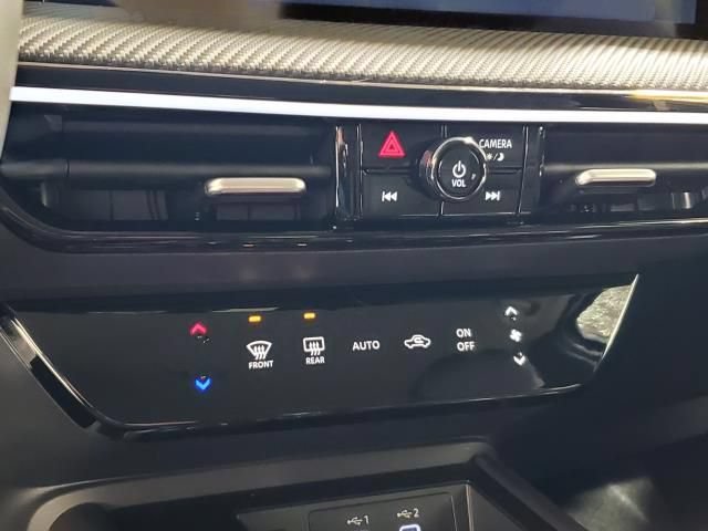 Used 2025 Nissan Kicks SR AWD/4WD image 24