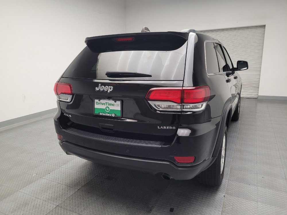 Used 2020 Jeep Grand Cherokee Laredo w/ Security & Convenience Group image 7