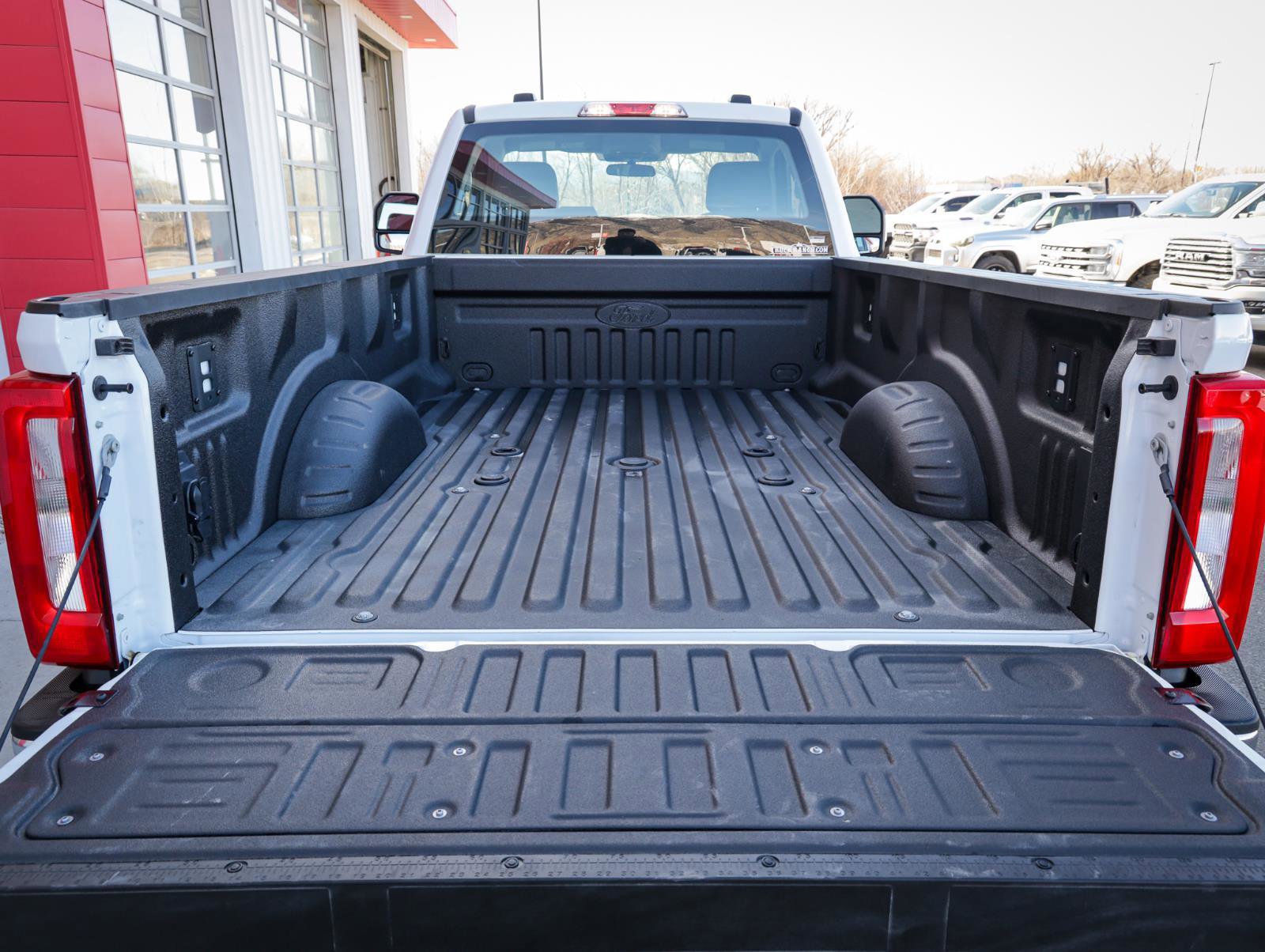 Used 2024 Ford F250 XL image 5