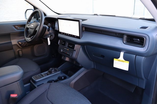 New 2025 Ford Maverick XL w/ Equipment Group 101A image 31