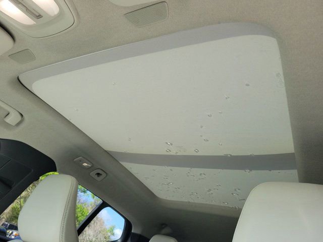 Used 2025 Volvo XC40 B5 Plus w/ Protection Package Premier image 26