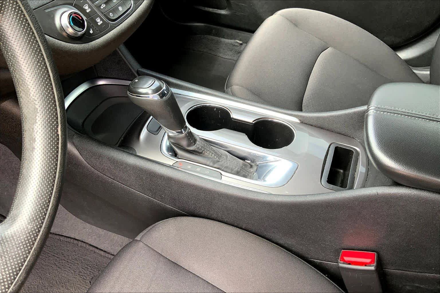 Used 2019 Chevrolet Malibu LT image 17