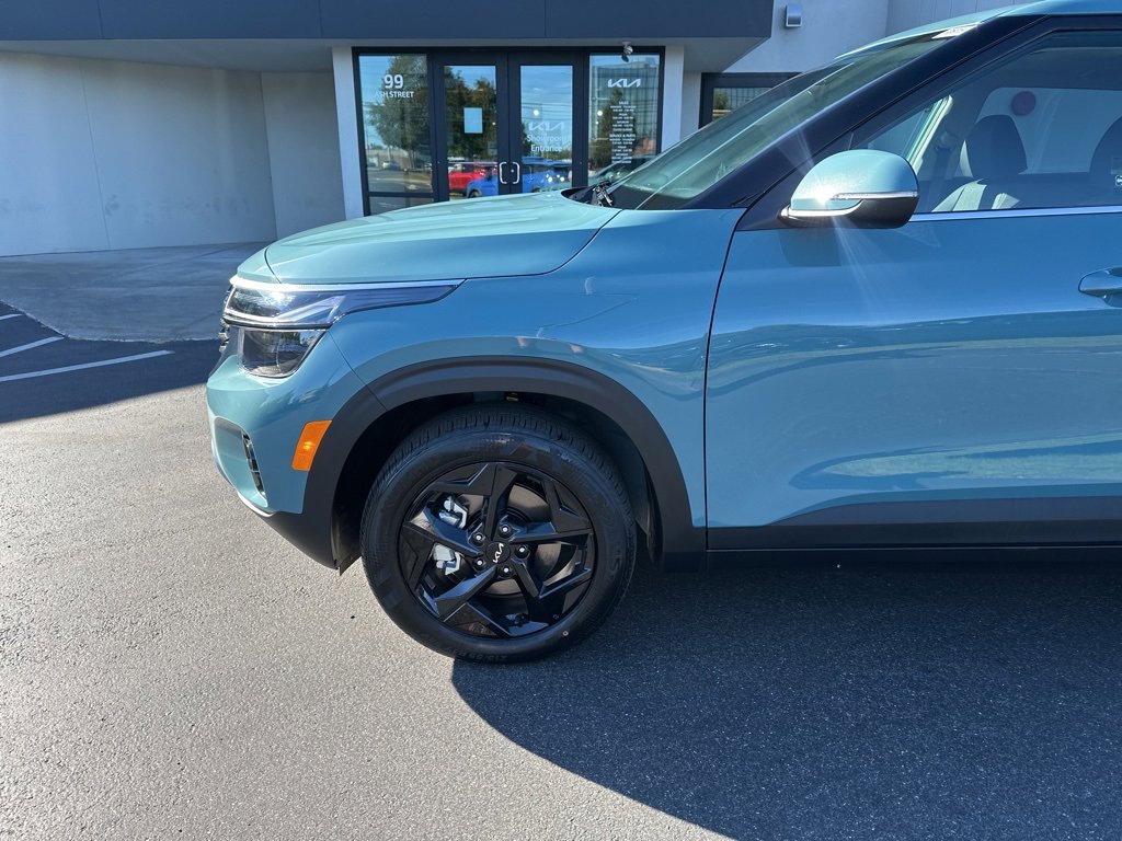 New 2026 Kia Seltos EX image 11