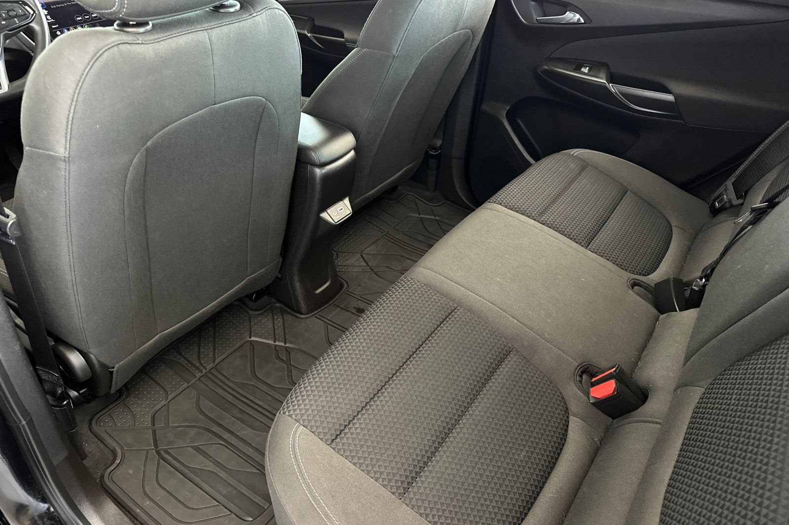 Used 2023 Chevrolet Bolt EUV LT FWD image 14