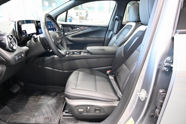 Used 2025 Chevrolet Blazer EV LT image 9