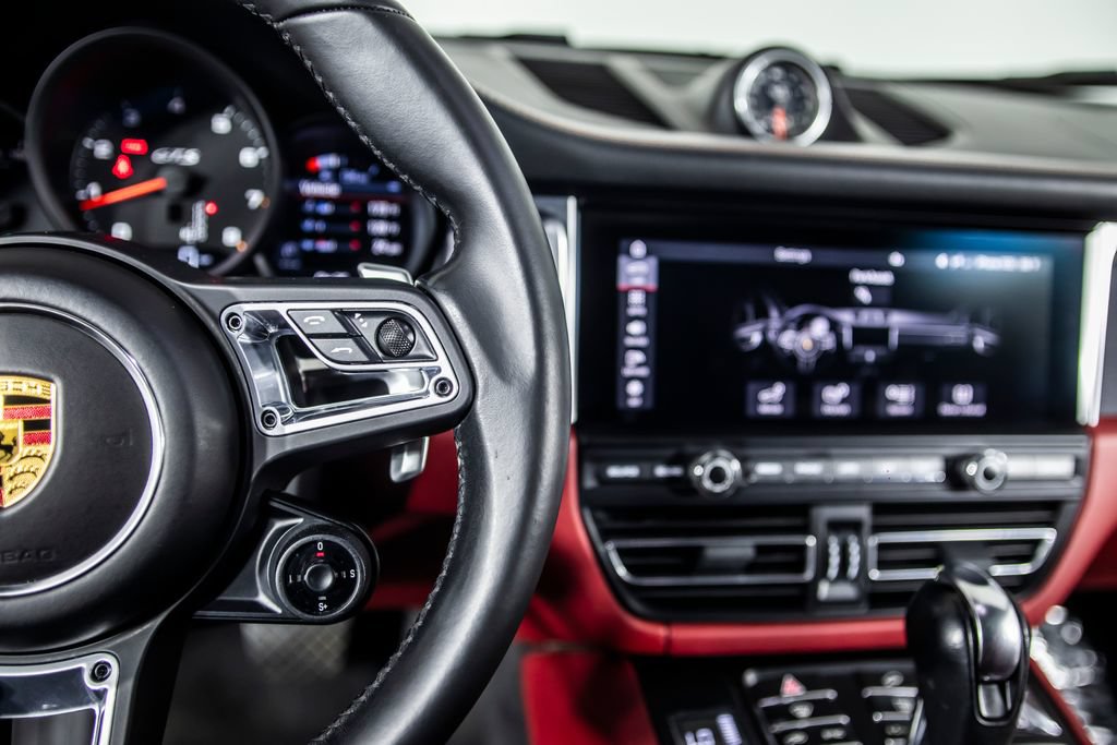Used 2021 Porsche Macan GTS AWD/4WD image 37