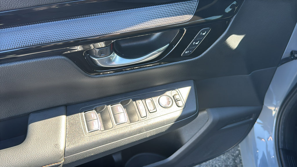 Certified 2025 Honda CR-V Sport Touring image 14