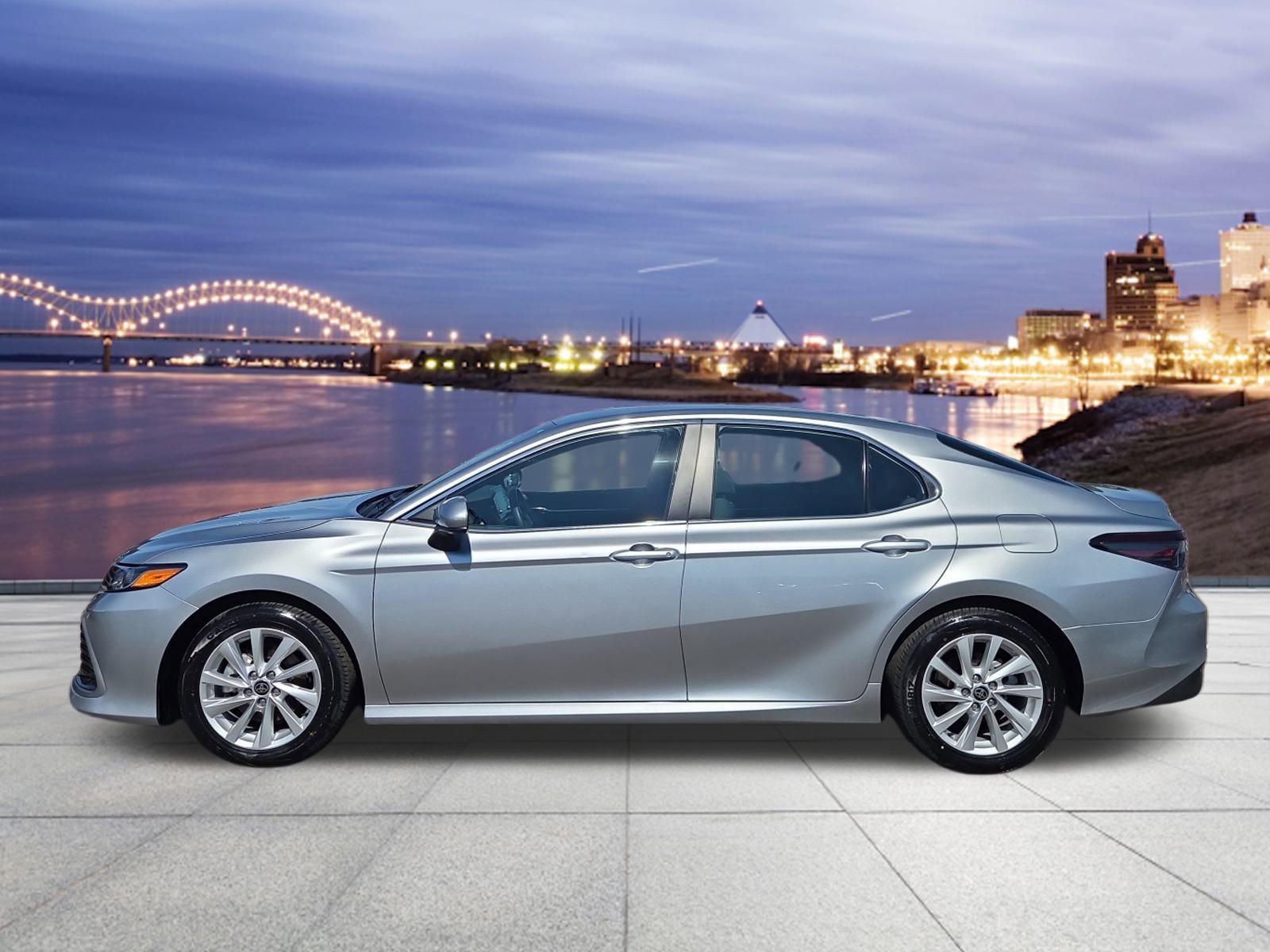 Used 2024 Toyota Camry LE image 2