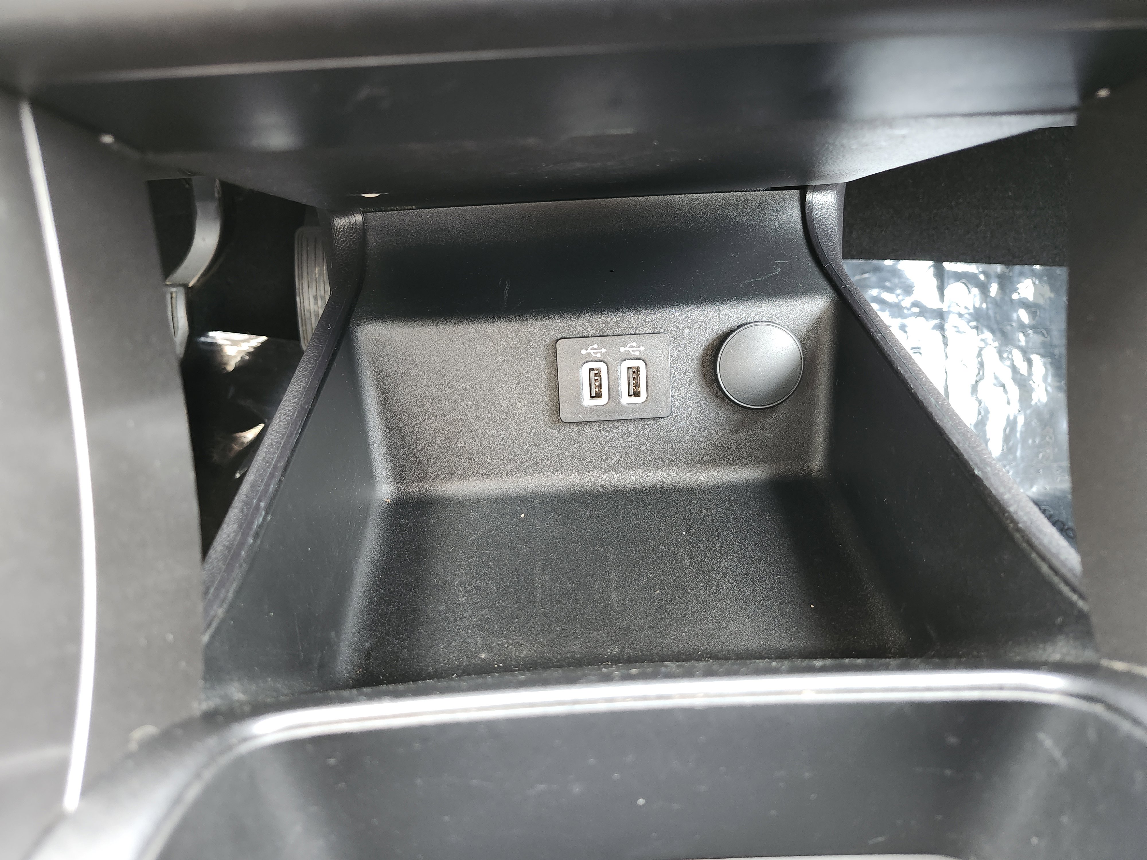 Used 2019 Ford Fusion SE FWD image 8