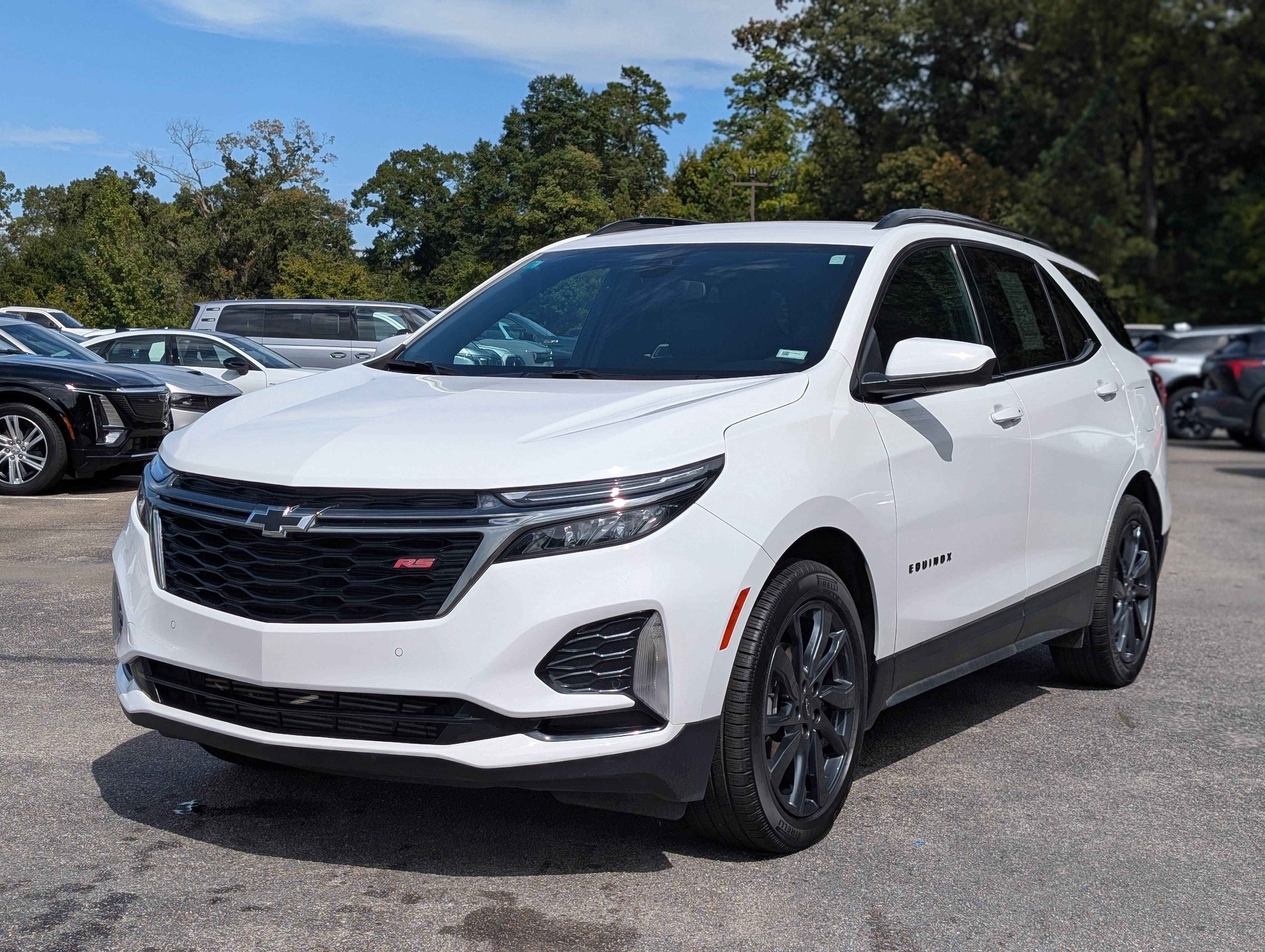 Used 2023 Chevrolet Equinox RS FWD image 5
