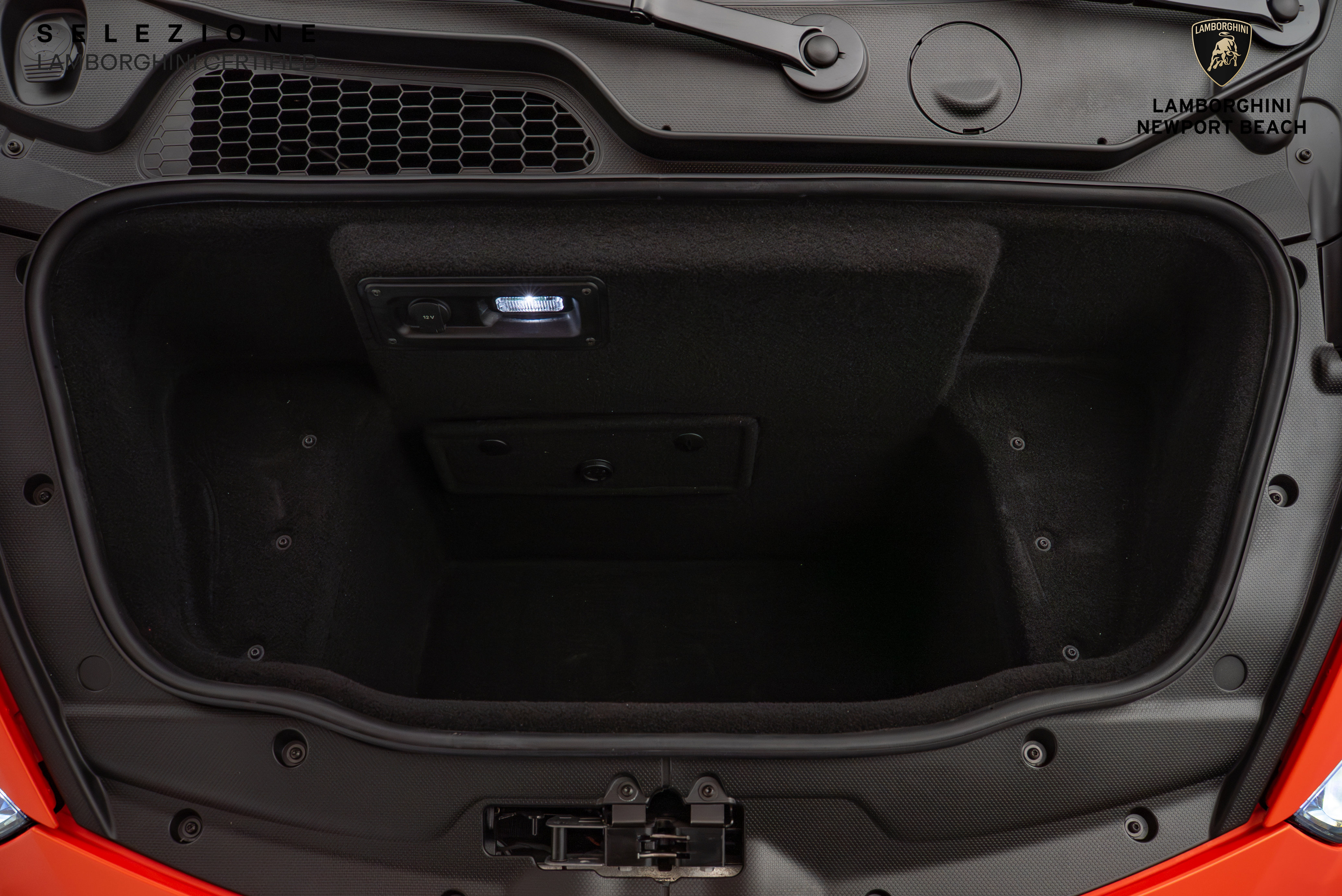 Used 2022 Lamborghini Huracan EVO image 9