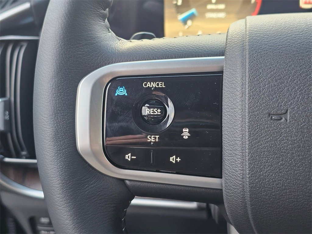 New 2026 Nissan Armada SL image 37