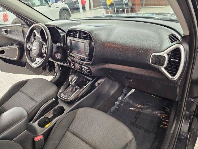 Used 2020 Kia Soul S FWD image 8