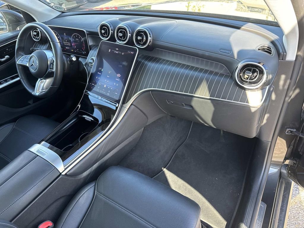 Used 2023 Mercedes-Benz GLC 300 image 13