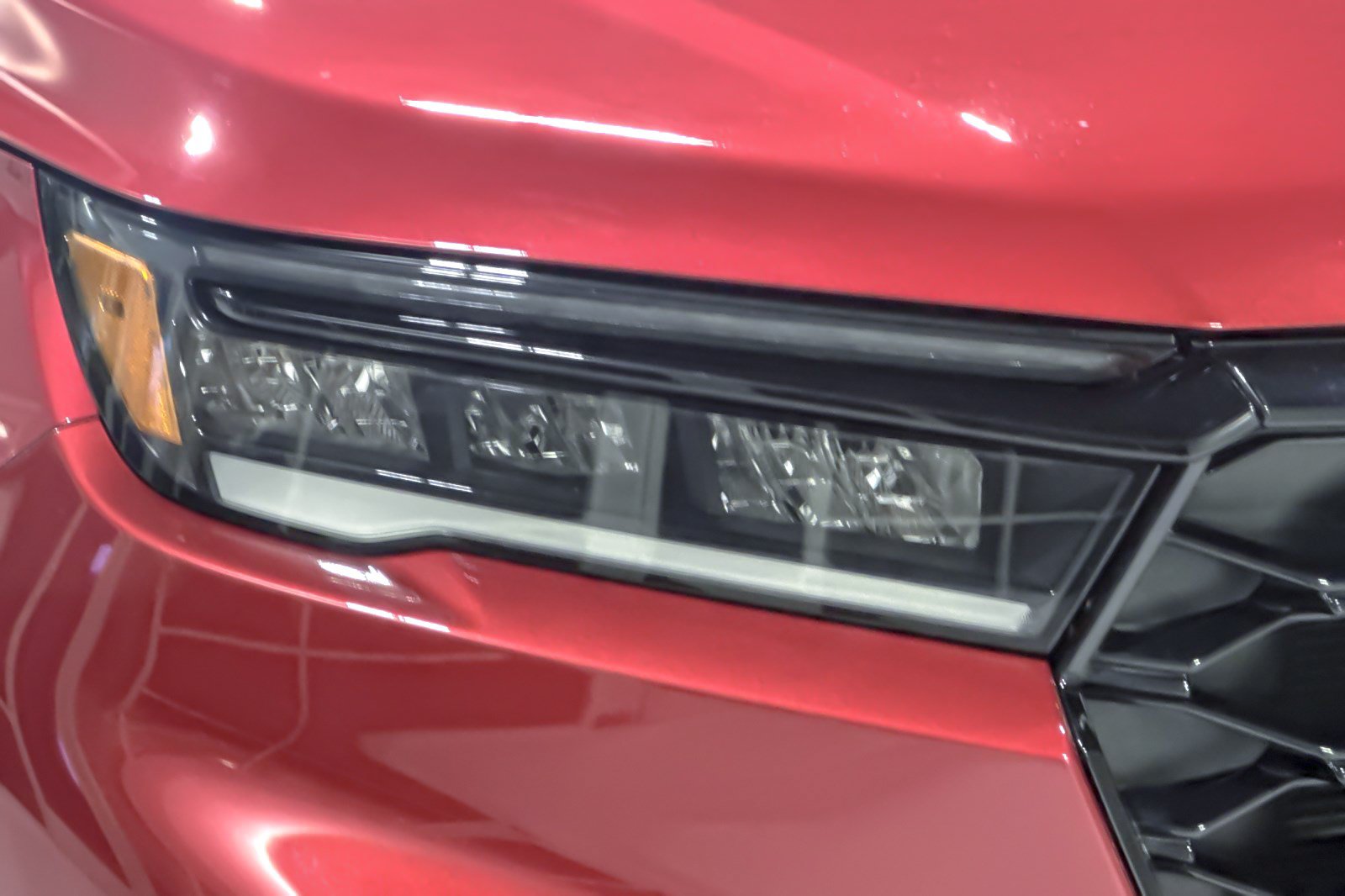 Used 2023 Honda Pilot TrailSport image 11