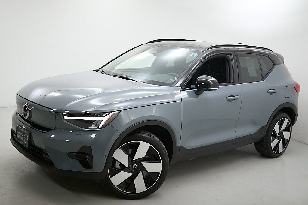 Certified 2023 Volvo XC40 Recharge Ultimate w/ Protection Package Premier image 3