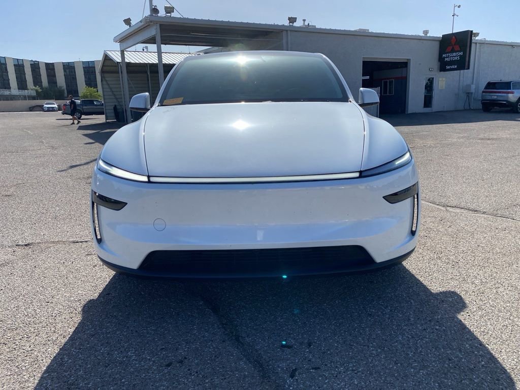 Used 2026 Tesla Model Y 2WD image 2