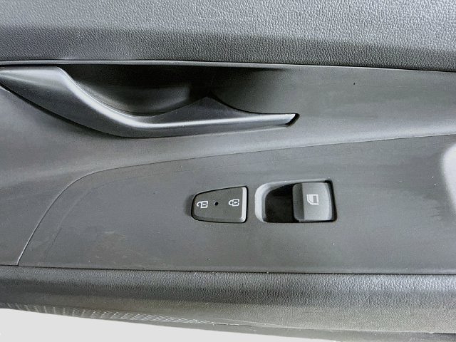 Used 2024 Hyundai Elantra SEL FWD image 30
