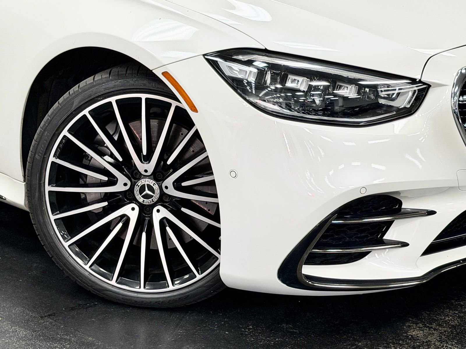 Certified 2023 Mercedes-Benz S 580 4MATIC Sedan image 4