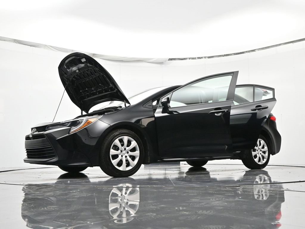 Used 2023 Toyota Corolla LE image 53