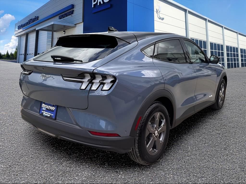 New 2023 Ford Mustang Mach-E Select image 3