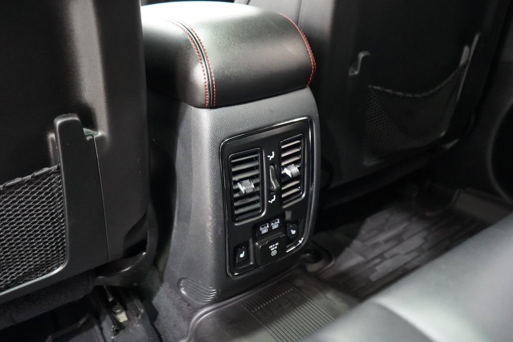 Used 2019 Jeep Grand Cherokee Trailhawk w/ Trailhawk Luxury Group image 30