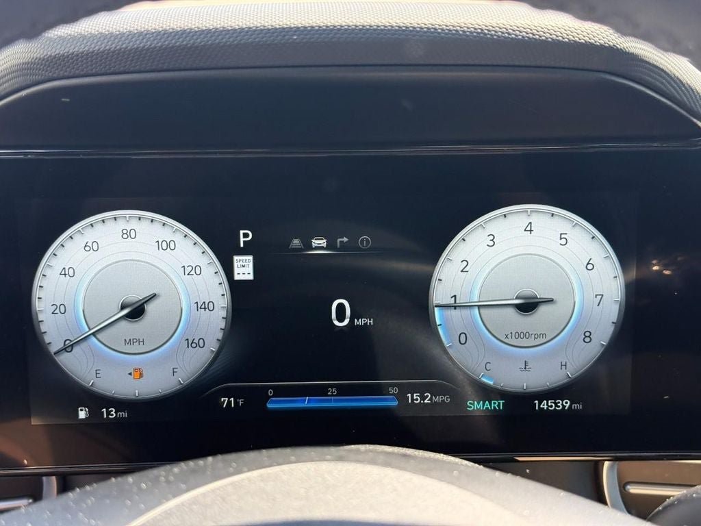 Used 2025 Hyundai Elantra Limited FWD image 20