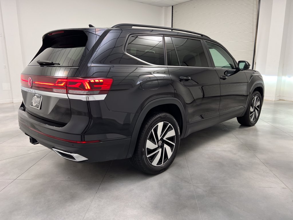 Used 2026 Volkswagen Atlas SE FWD image 9