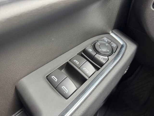 Certified 2025 GMC Sierra 1500 SLT image 5