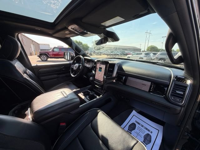 Used 2025 RAM 1500 Limited AWD/4WD image 11