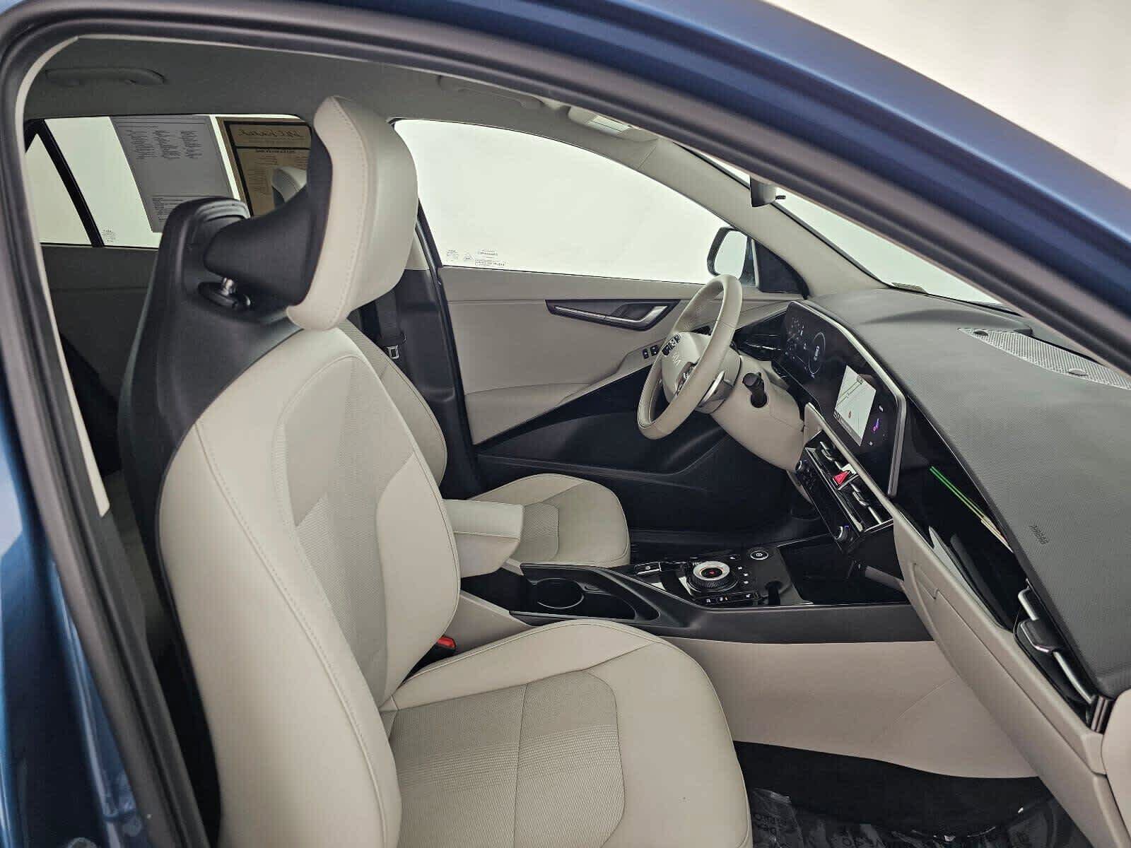 Used 2023 Kia Niro Wind w/ Wind Preserve Package FWD image 10
