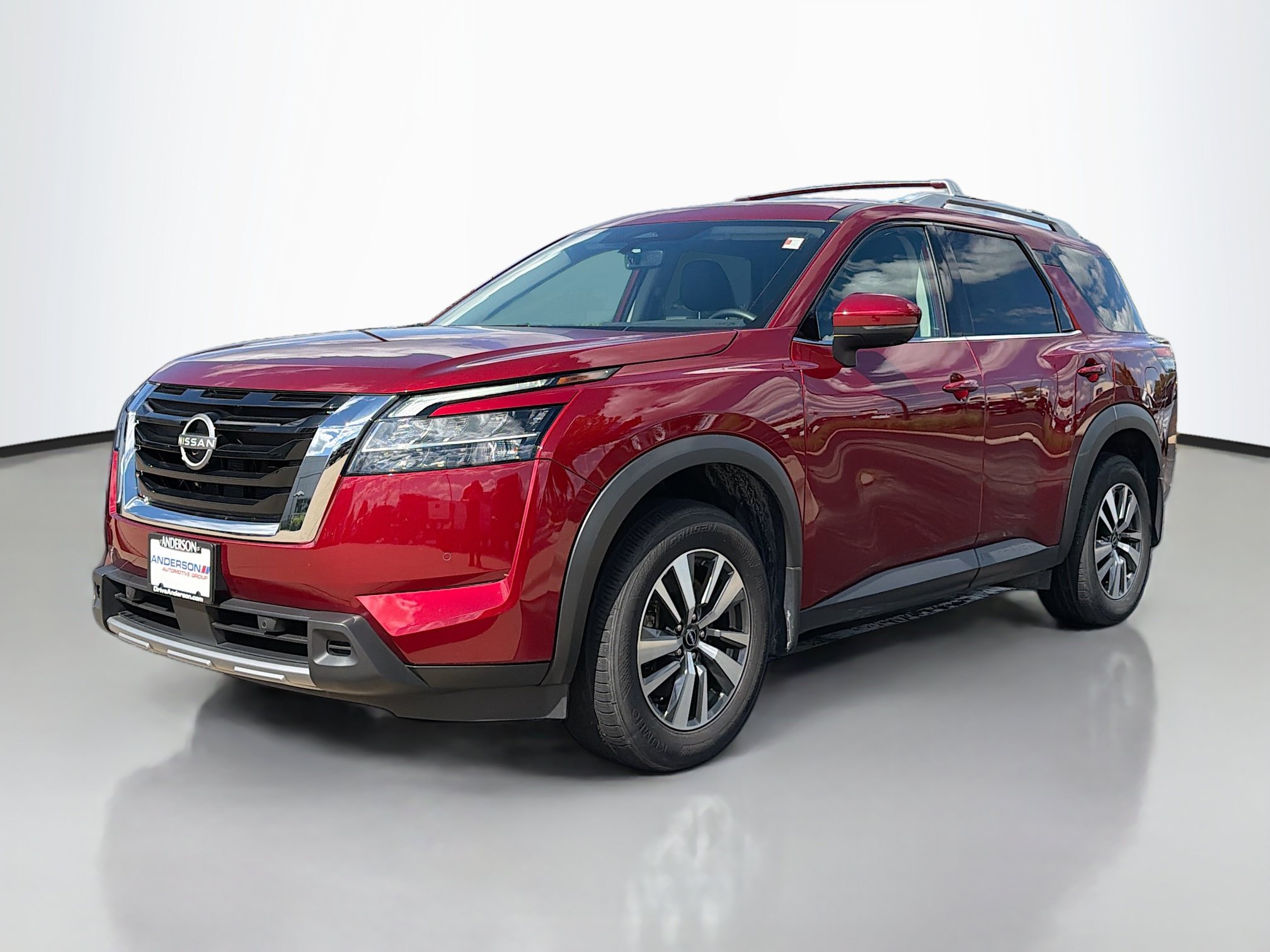 Used 2024 Nissan Pathfinder SL FWD image 14