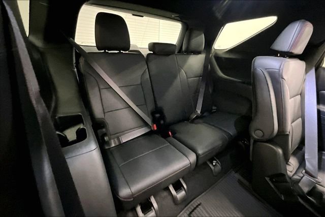 Used 2025 Chevrolet Traverse Z71 w/ Enhanced Driving Package image 33