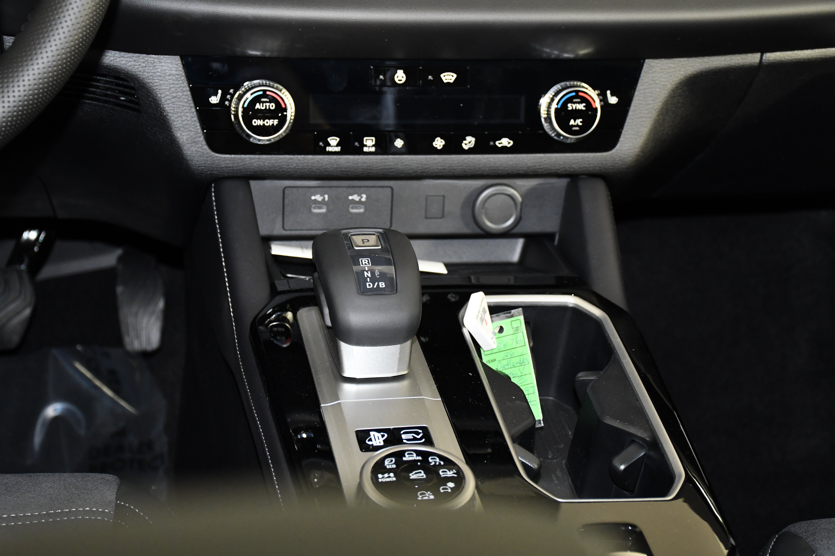 New 2026 Mitsubishi Outlander SE AWD/4WD image 13