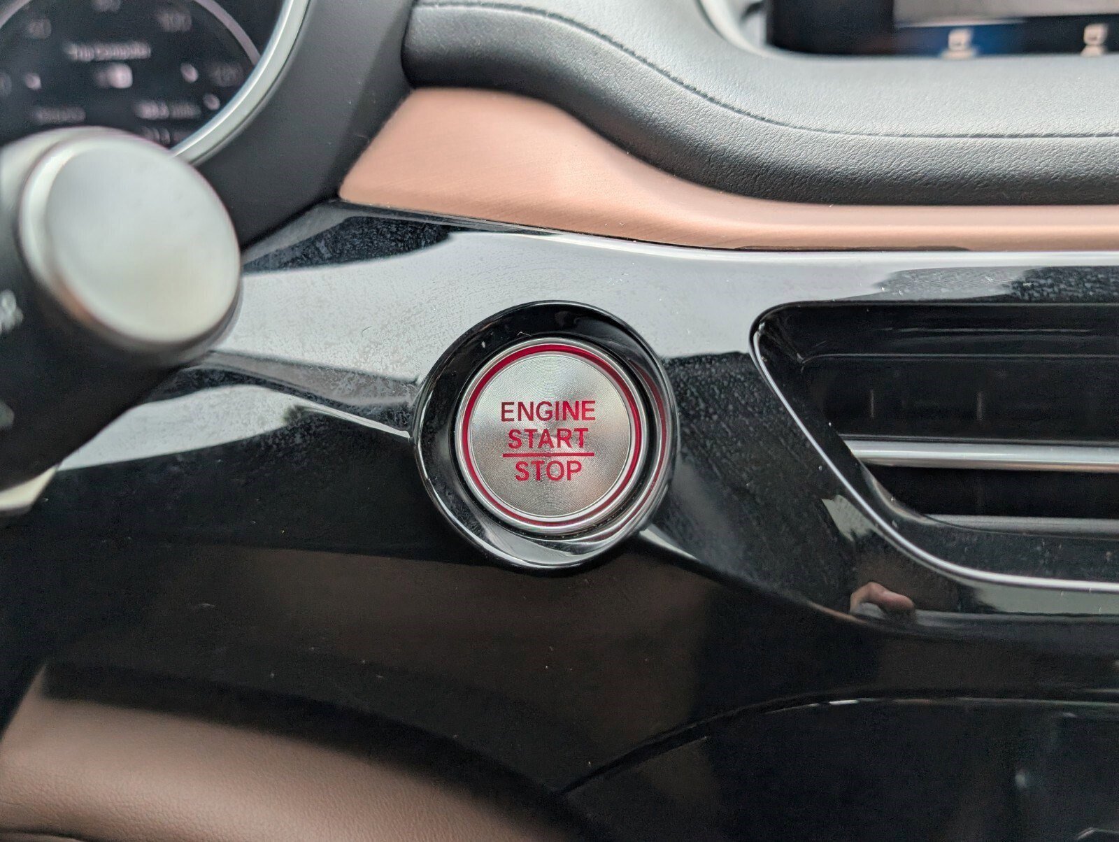 Used 2024 Acura MDX FWD w/ Technology Package image 43