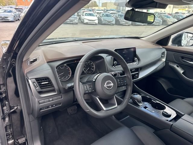 Used 2023 Nissan Rogue SV w/ SV Premium B Package AWD/4WD image 9