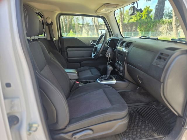 Used 2009 HUMMER H3 image 36