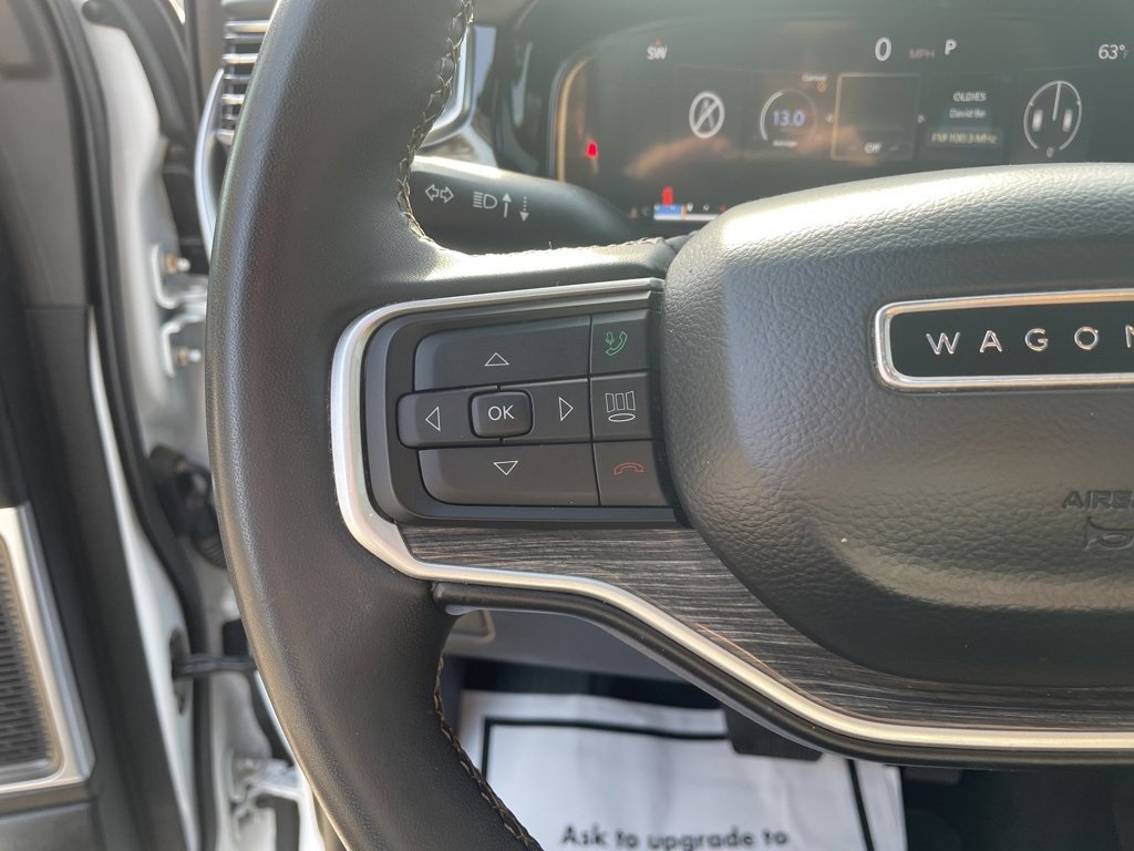 Used 2022 Jeep Wagoneer Series II w/ Rear Seat Video Group 1 image 16